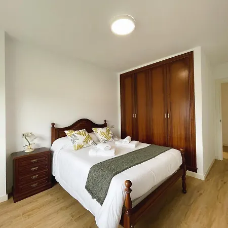 Housingcoruna Rocamar Perbes Apartman