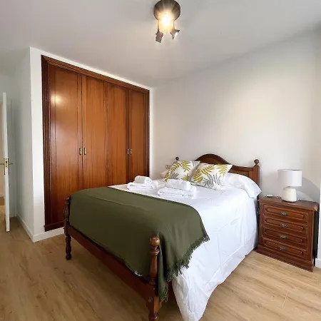 Housingcoruna Rocamar Perbes Apartman *